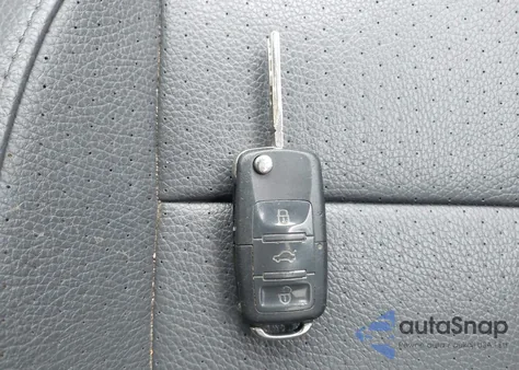 2009 Volkswagen Jetta Se/Sel z USA, uszkodzony, nr VIN 3VWRZ81K79M013704